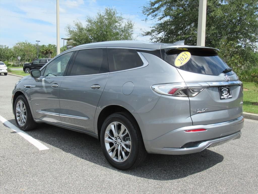 2023 Buick Enclave Avenir photo 4