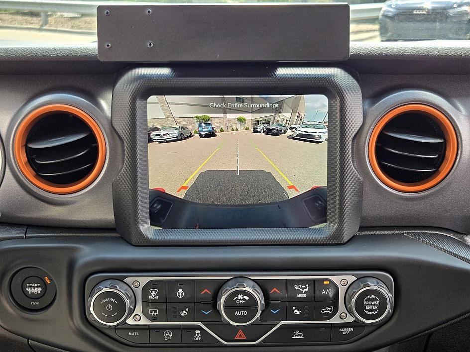 2023 Jeep Gladiator Mojave photo 17