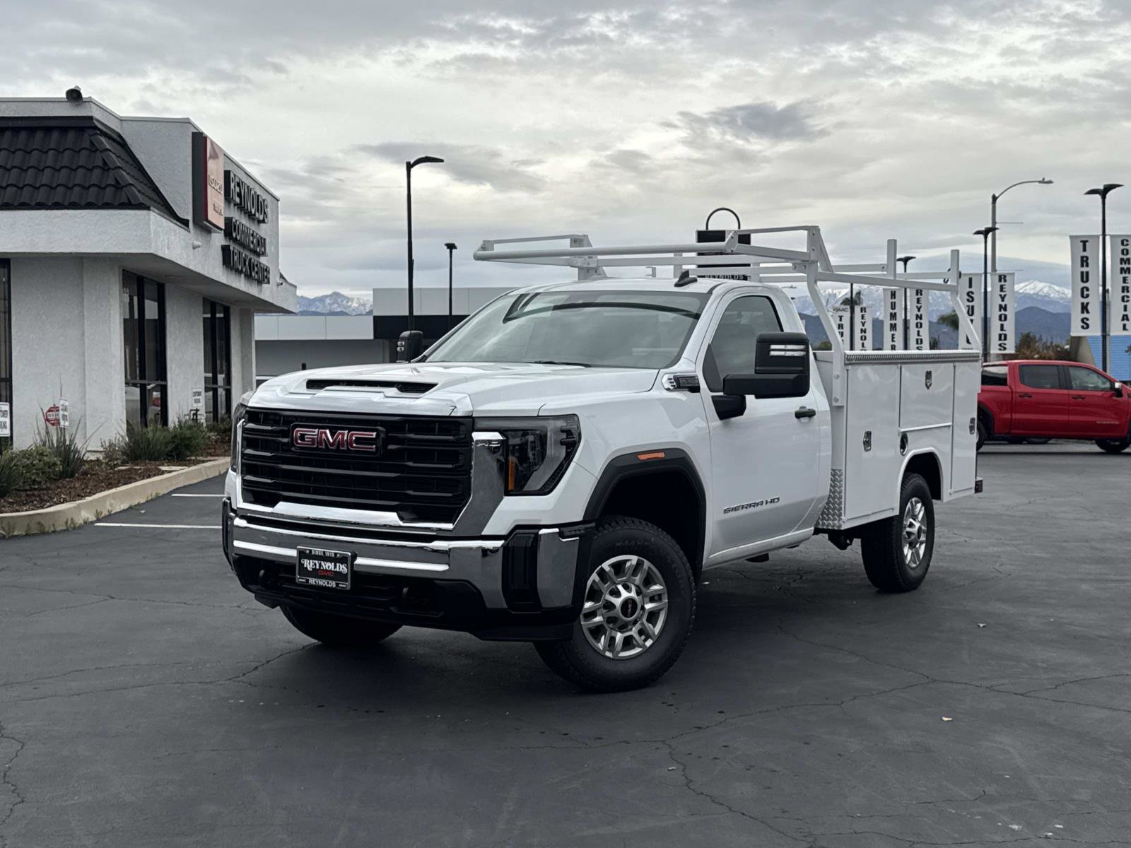 2026 GMC Sierra 2500HD Pro's photo