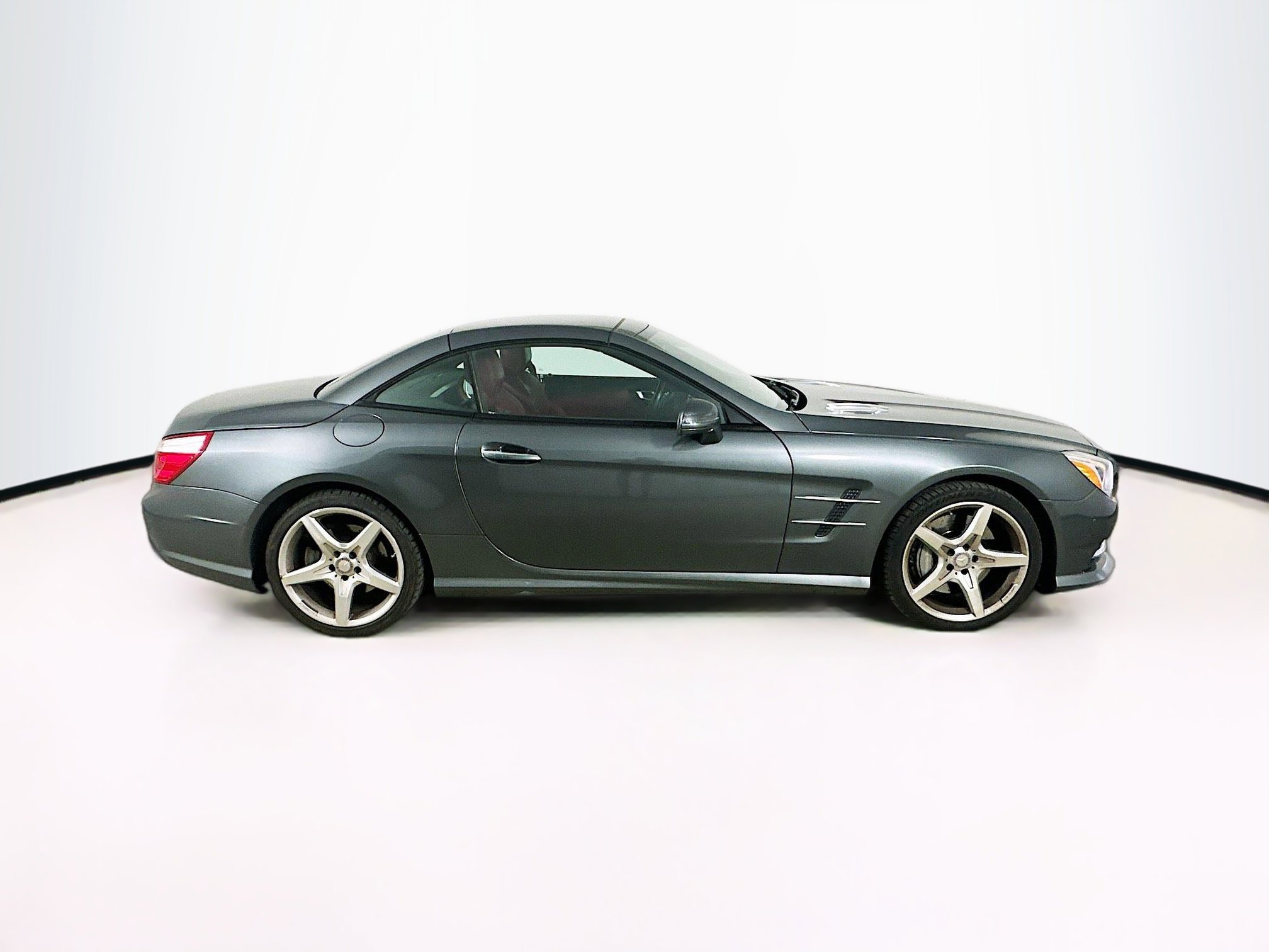2013 Mercedes Benz SL 550 photo 8
