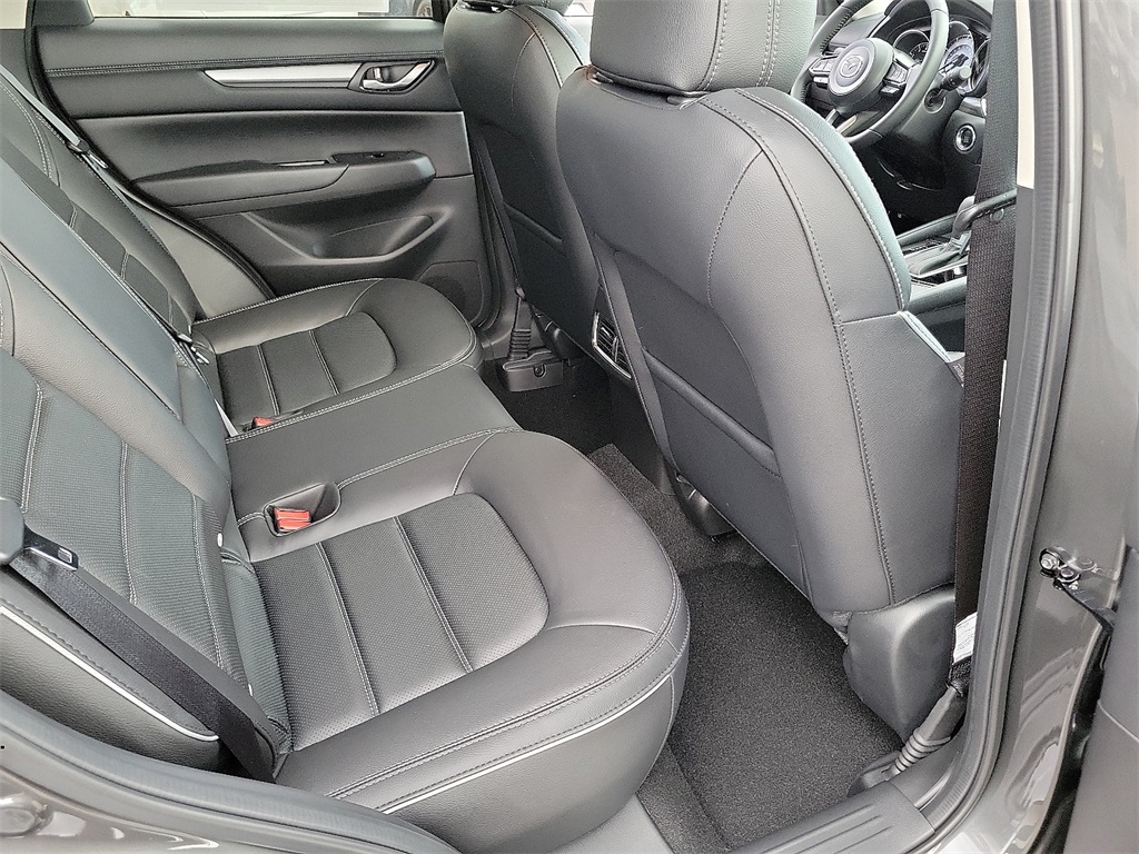 2025 Mazda CX-5 2.5 S Preferred photo 16