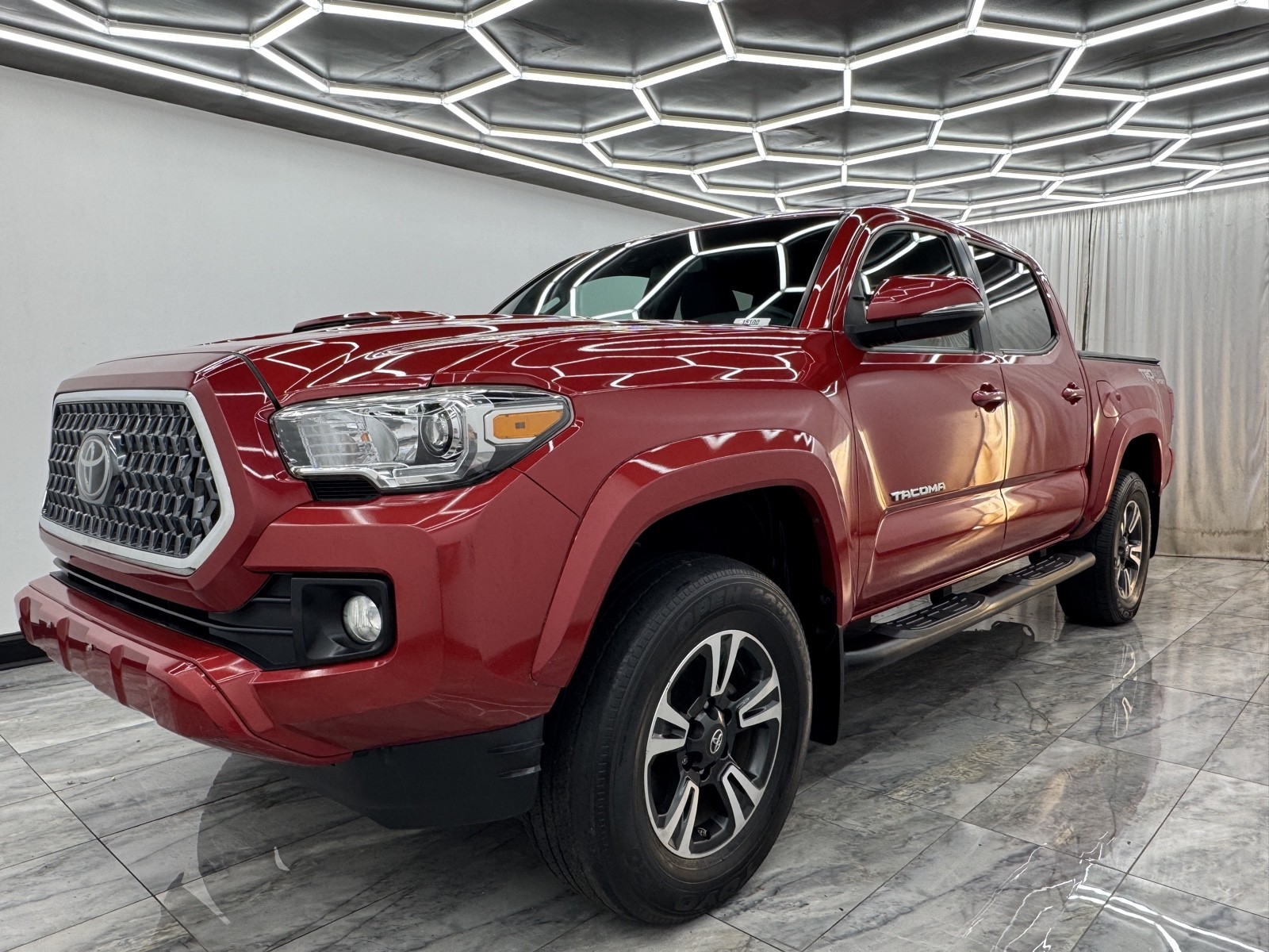 2019 Toyota Tacoma TRD Sport Double Cab V6 photo 3