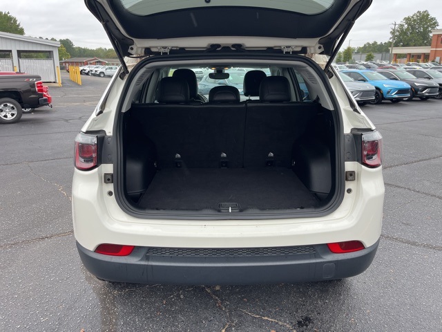 2021 Jeep Compass Latitude photo 32