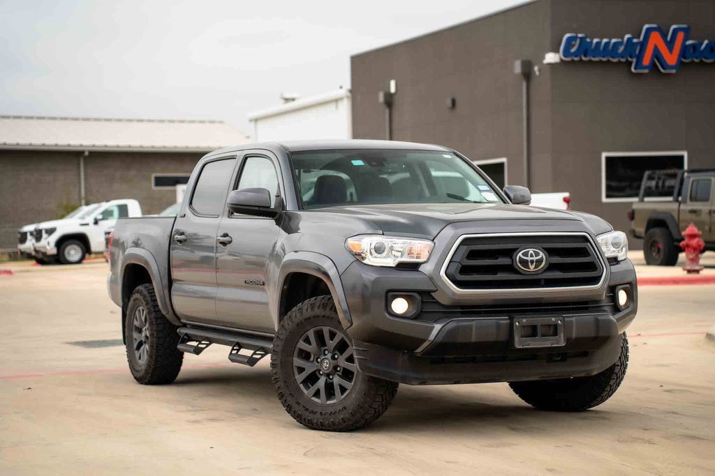 2023 Toyota Tacoma SR5's photo