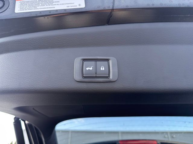 2024 Mitsubishi Outlander photo 13