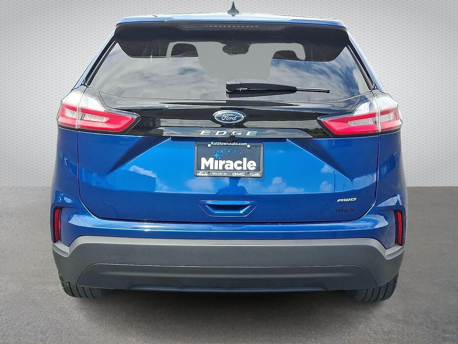 2024 Ford Edge SE photo 3
