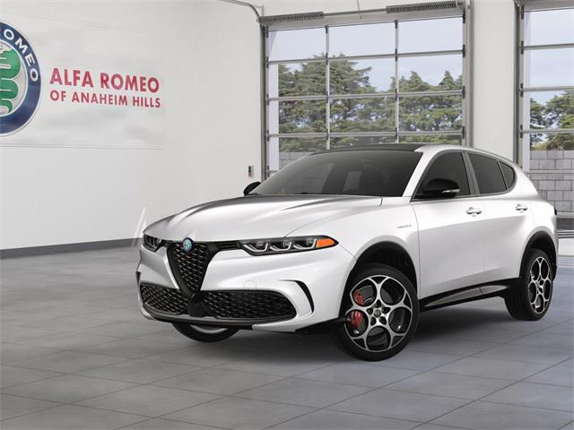 2025 Alfa Romeo Tonale Base's photo