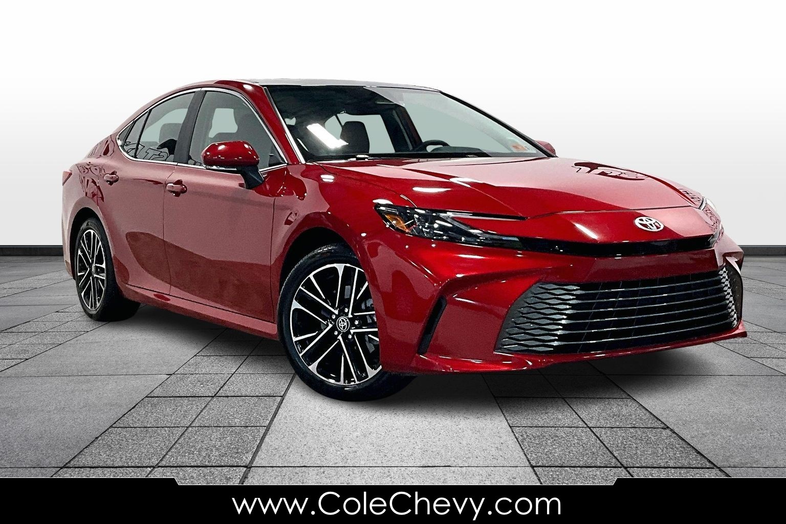 2025 Toyota Camry XLE's photo