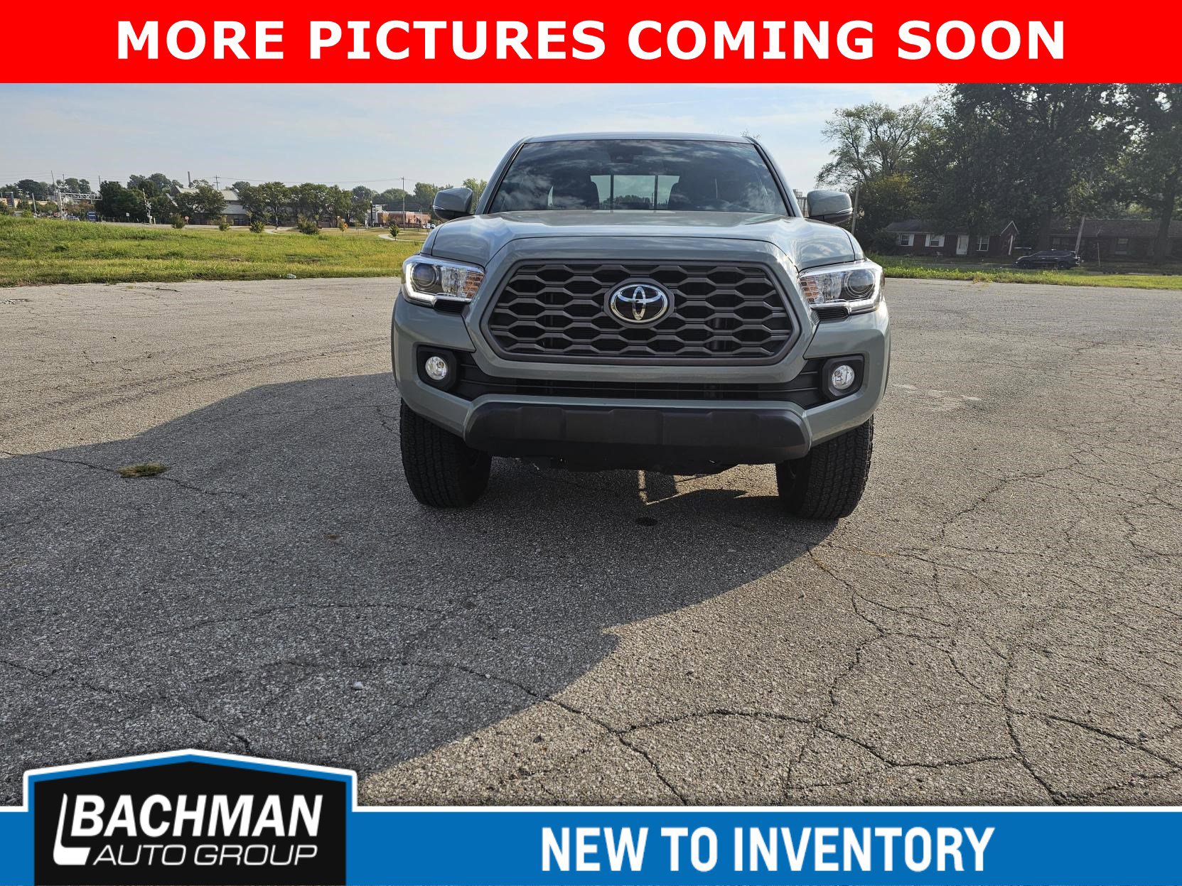 2023 Toyota Tacoma SR5 photo 2