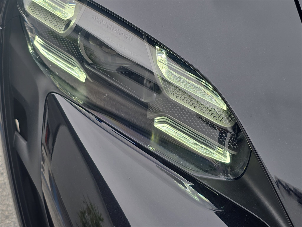 2020 Porsche Taycan 4S photo 10
