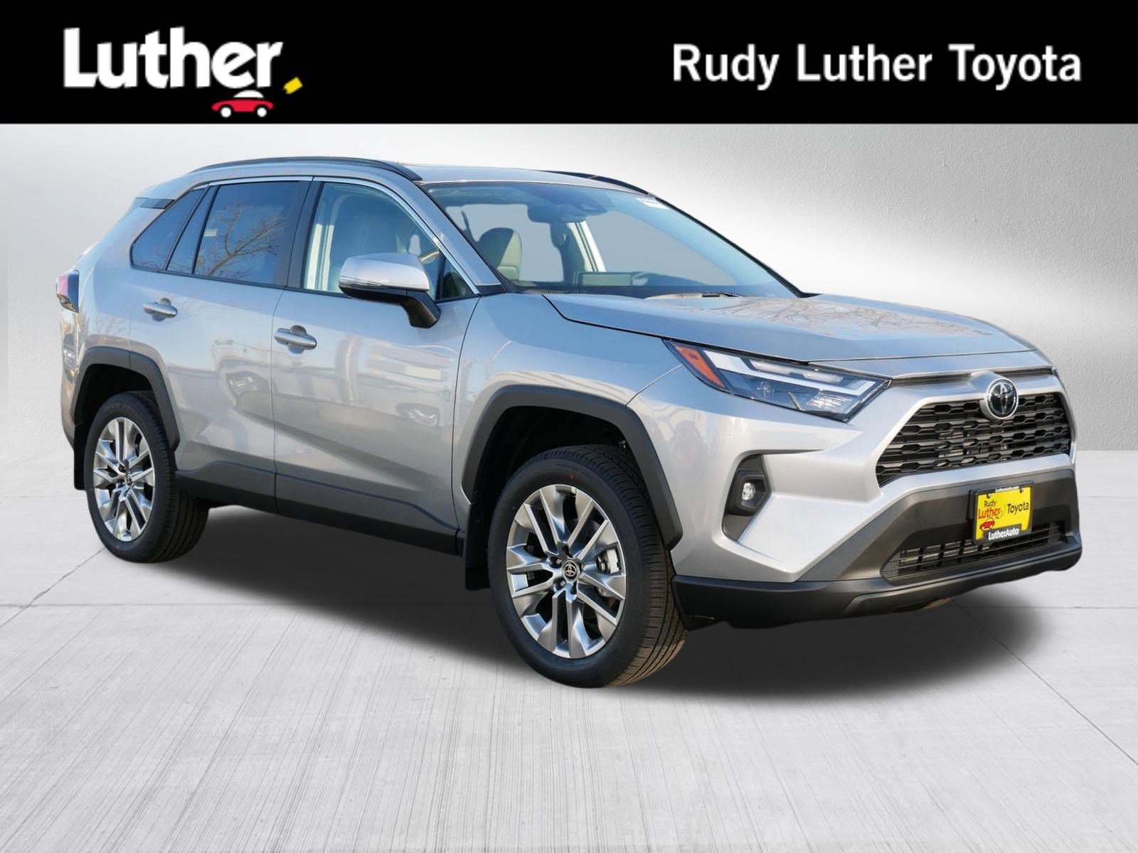 2025 Toyota RAV4 XLE Premium's photo