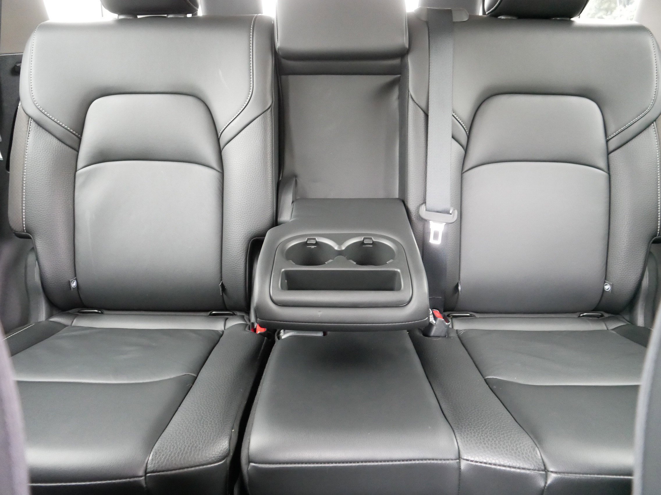 2024 Nissan Pathfinder SL photo 13