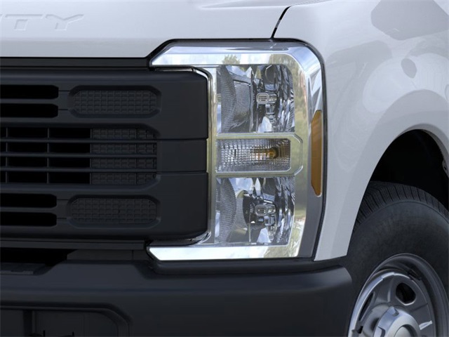2023 Ford F-250 photo 17