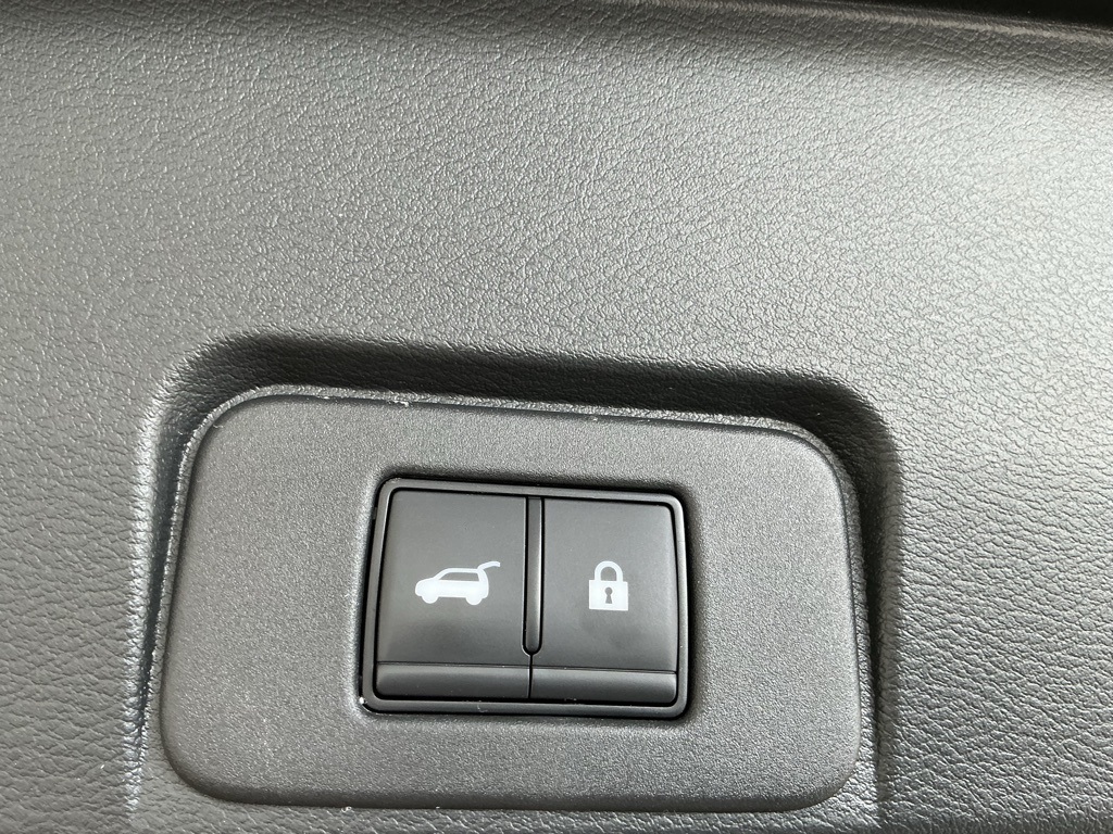 2024 Nissan Rogue Platinum photo 29
