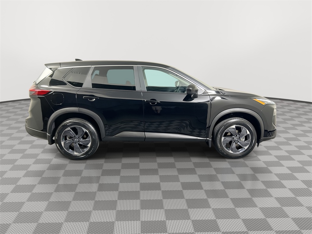 2026 Nissan Rogue SV photo 9