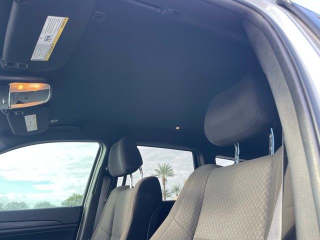 2021 Jeep Grand Cherokee Laredo E photo 8