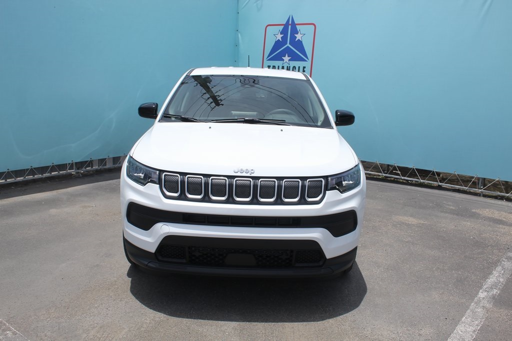 2022 Jeep Compass Sport photo 2