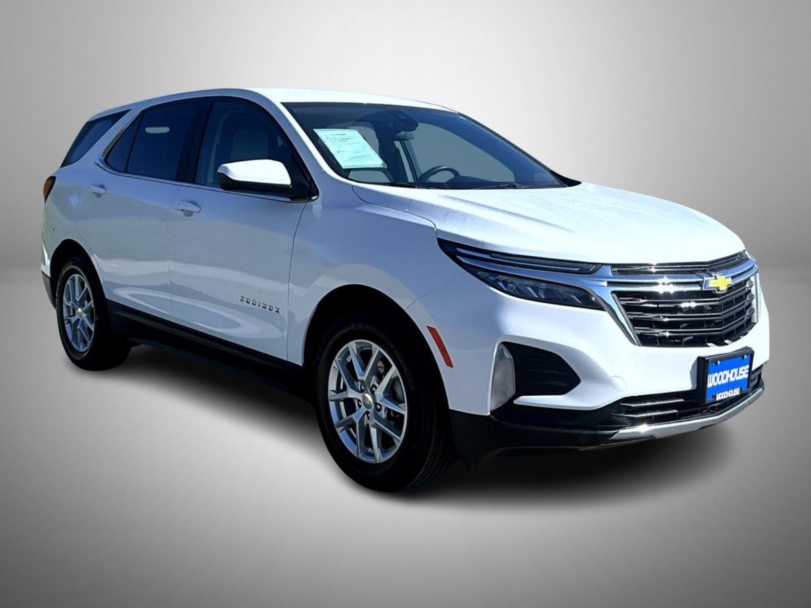 2023 Chevrolet Equinox LT photo 3