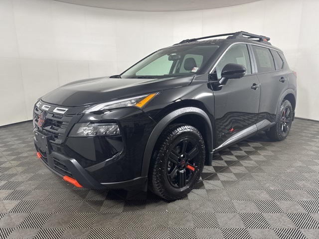 2025 Nissan Rogue SV photo 2