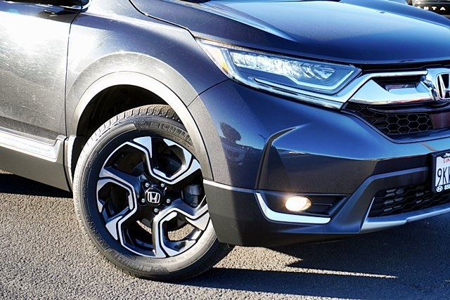 Used 2018 Black Honda Touring image 3