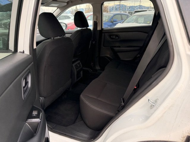 2024 Nissan Rogue S photo 4