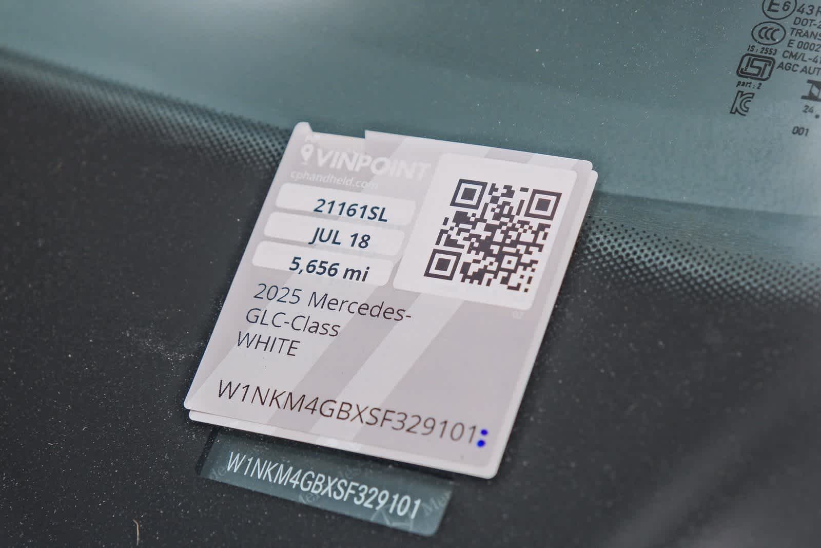 2025 Mercedes Benz GLC 300 photo 22
