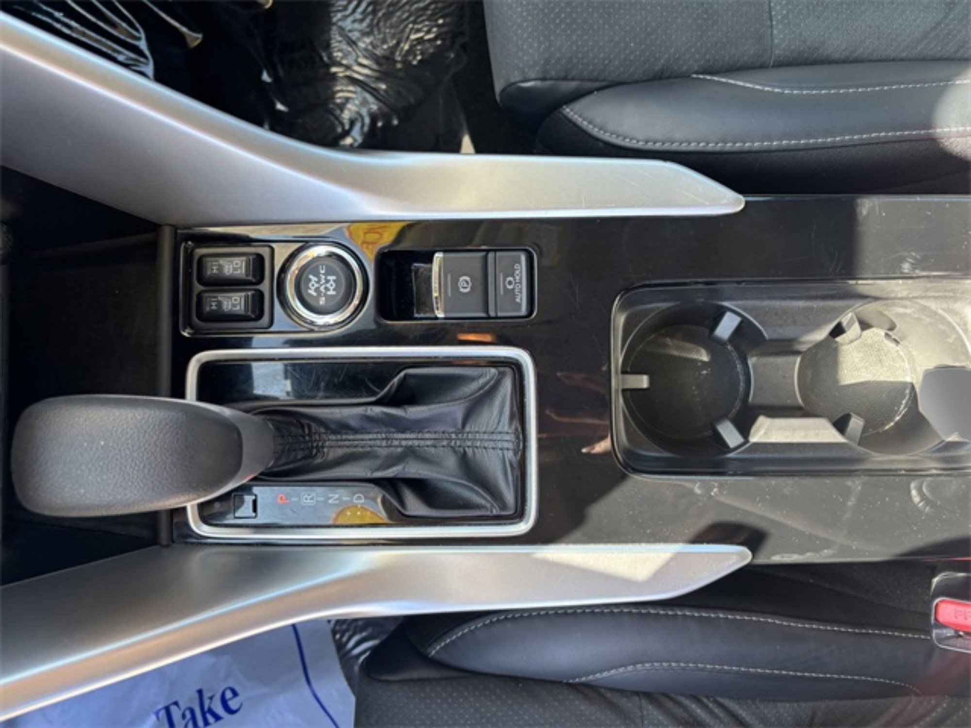 2024 Mitsubishi Eclipse Cross SE photo 18