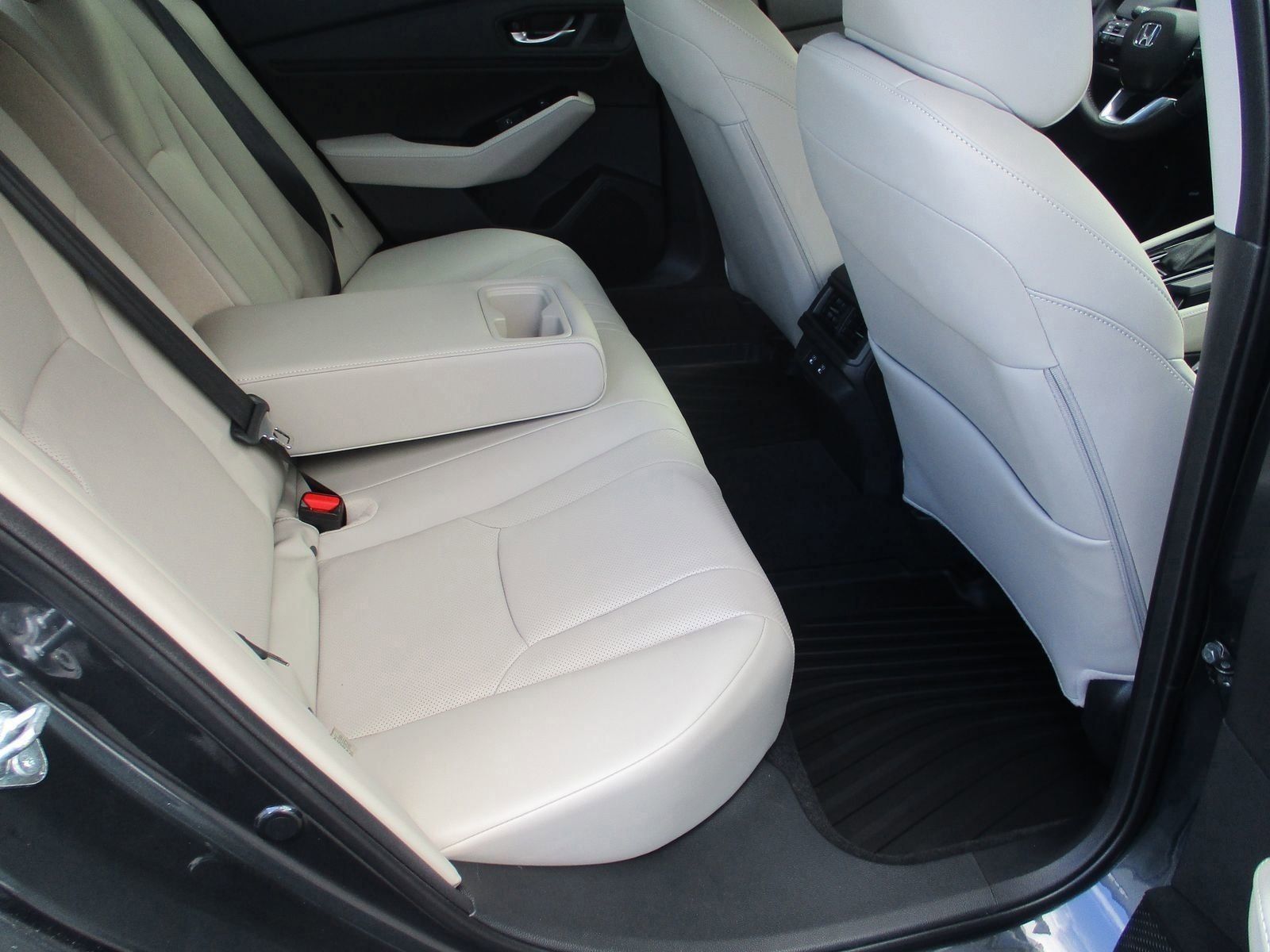 2025 Honda Accord Hybrid Touring photo 26