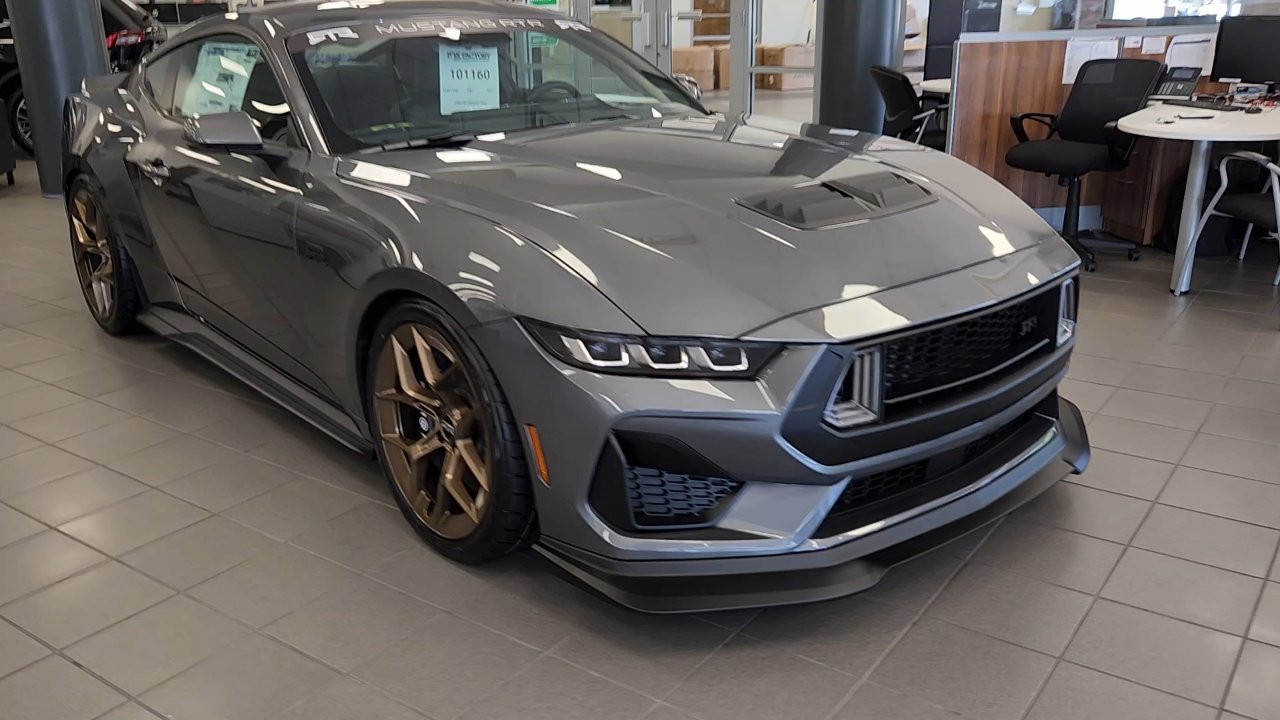 2025 Ford Mustang GT Premium photo 9