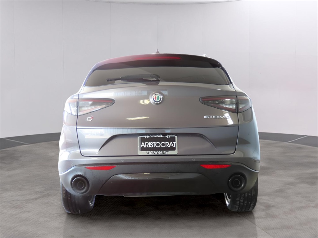 2025 Alfa Romeo Stelvio Sprint Base photo 6