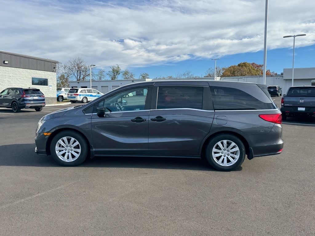 2020 Honda Odyssey LX photo 2