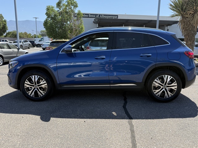 2025 Mercedes Benz GLA 250 4MATIC photo 4
