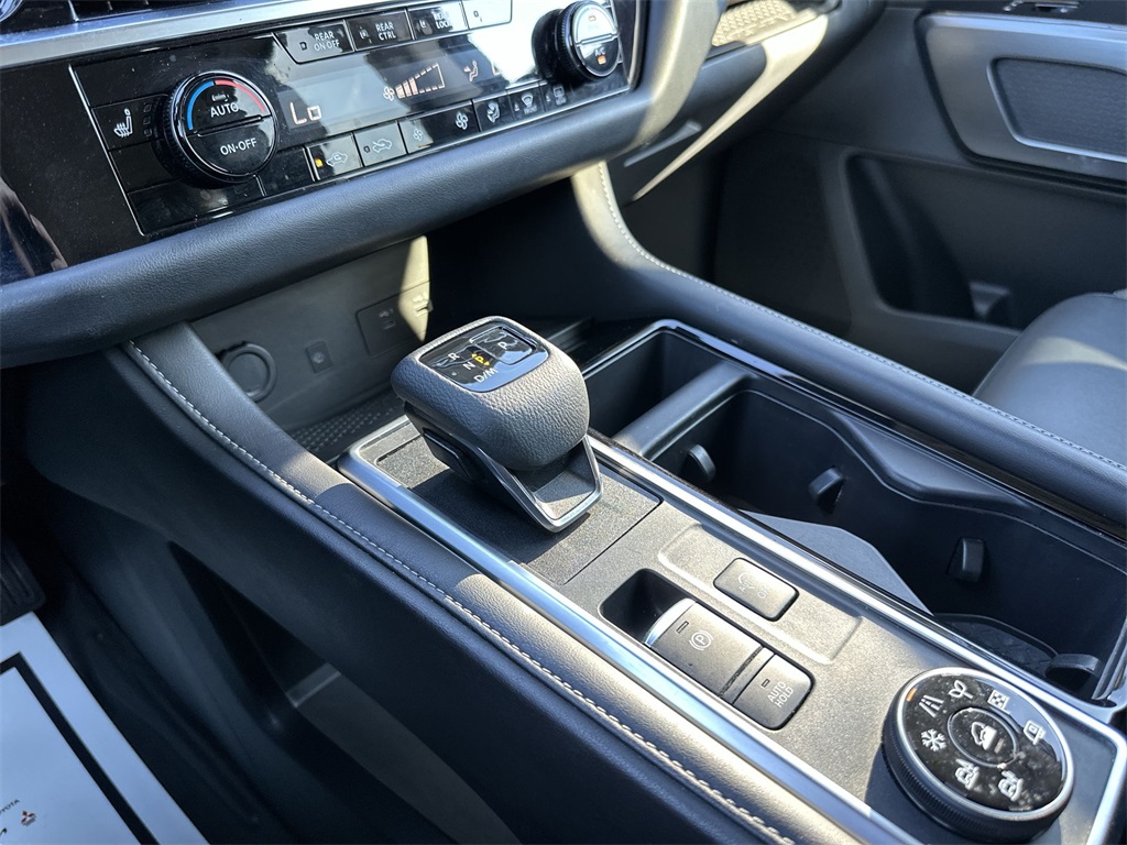 2023 Nissan Pathfinder SL photo 20