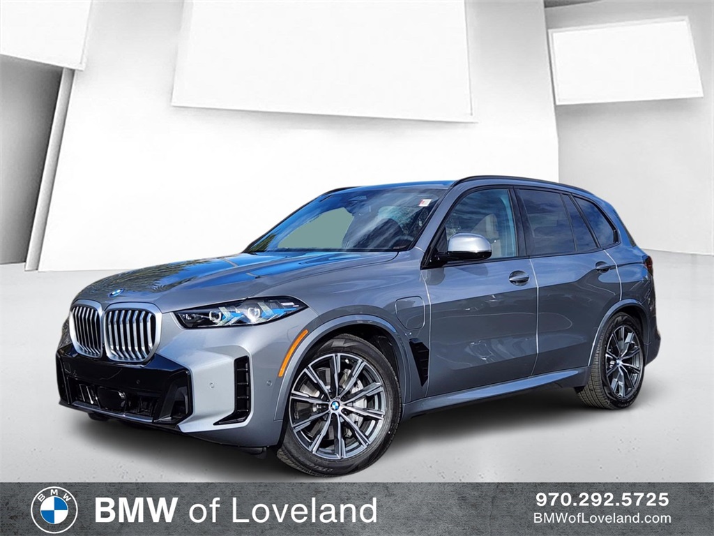 2026 BMW X5 50e's photo