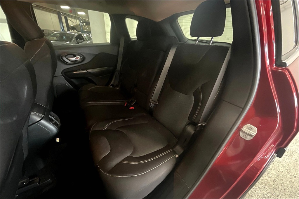 2015 Jeep Cherokee Latitude photo 22