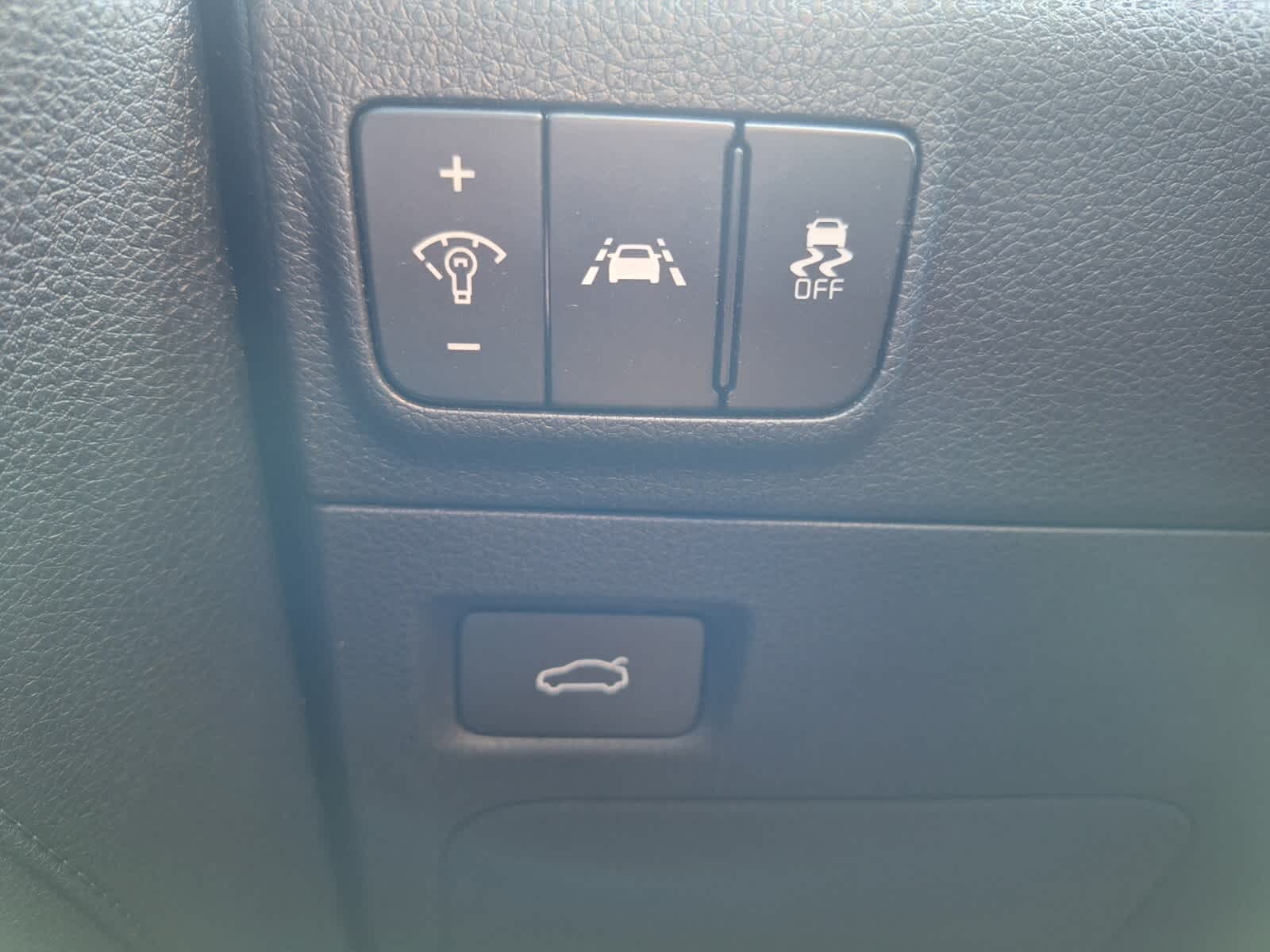 2024 Kia K5 LXS photo 12