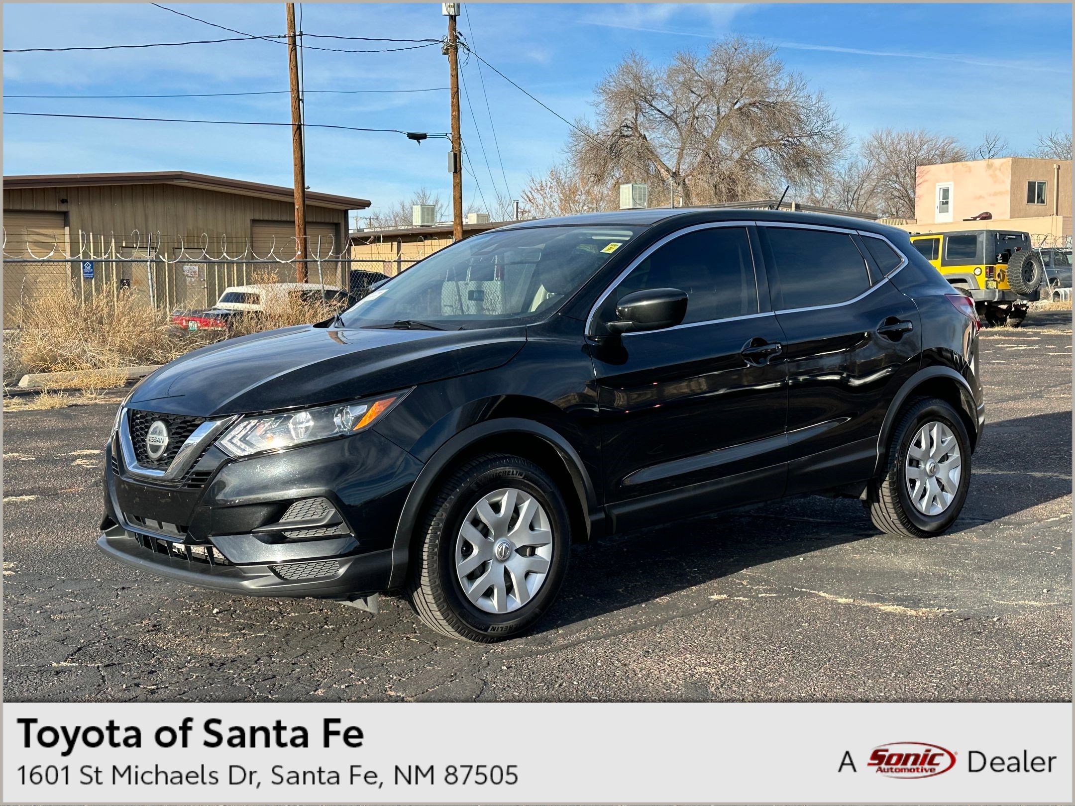 2020 Nissan Rogue Sport S's photo