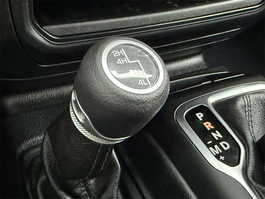 2021 Jeep Wrangler Unlimited Islander photo 27