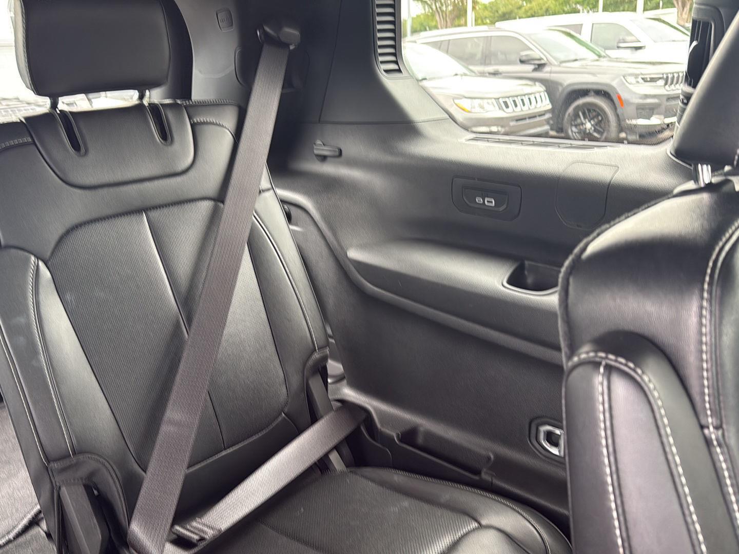 2024 Jeep Grand Cherokee Limited photo 11