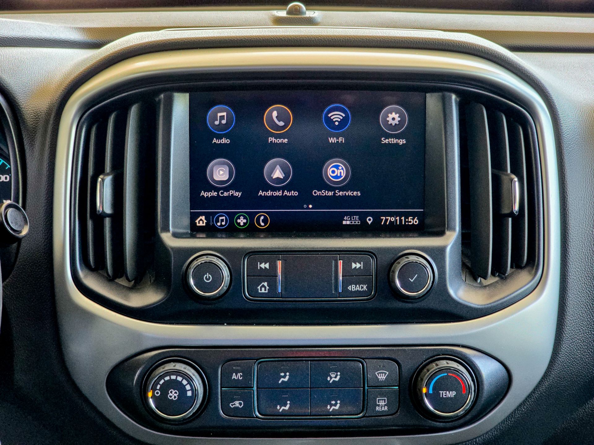 2022 Chevrolet Colorado LT photo 29