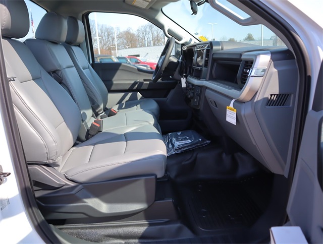 2024 Ford F-450 XL photo 22