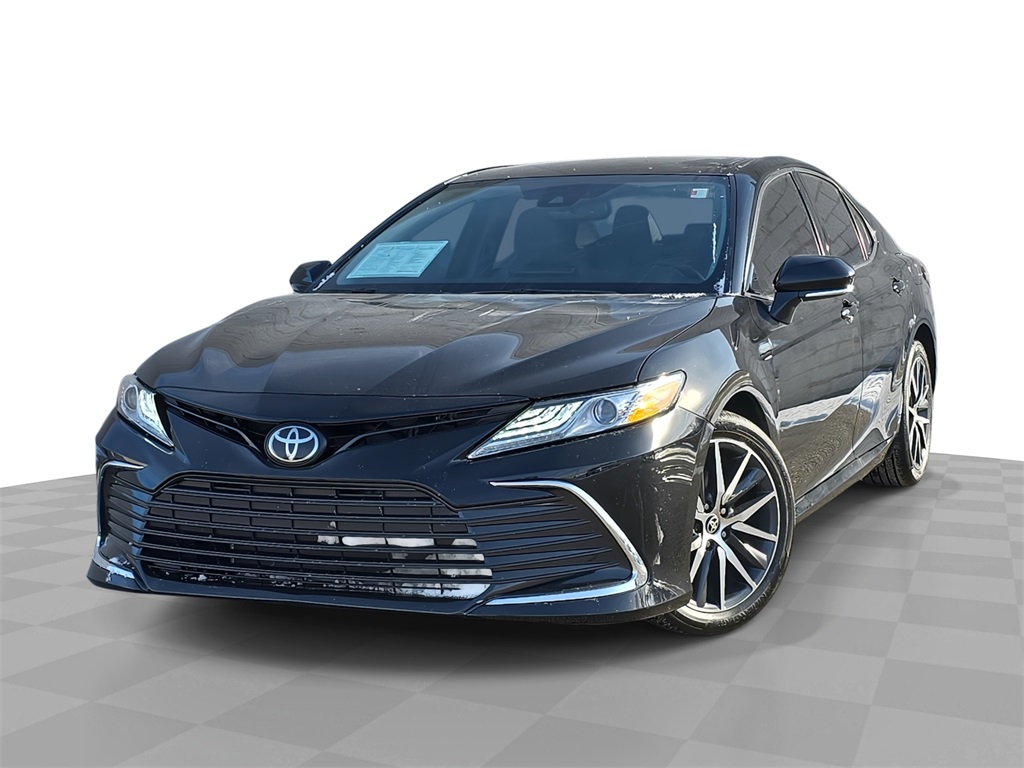 2024 Toyota Camry XLE's photo
