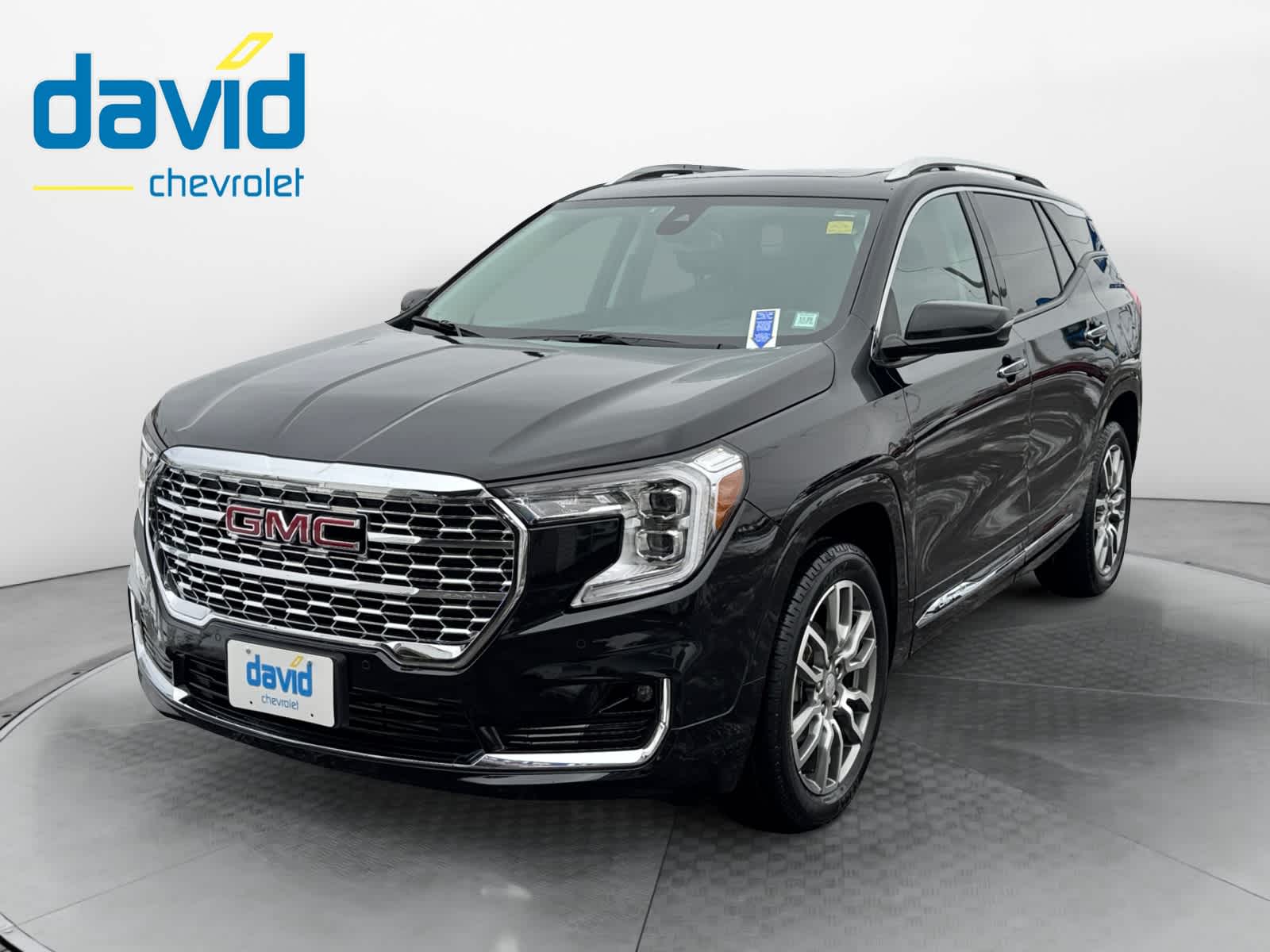 2023 GMC Terrain Denali's photo