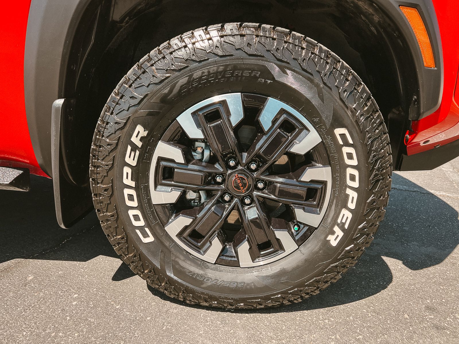 2024 Nissan Frontier PRO-4X photo 12