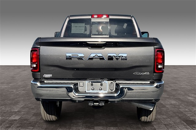 2025 Ram 2500 Tradesman photo 4