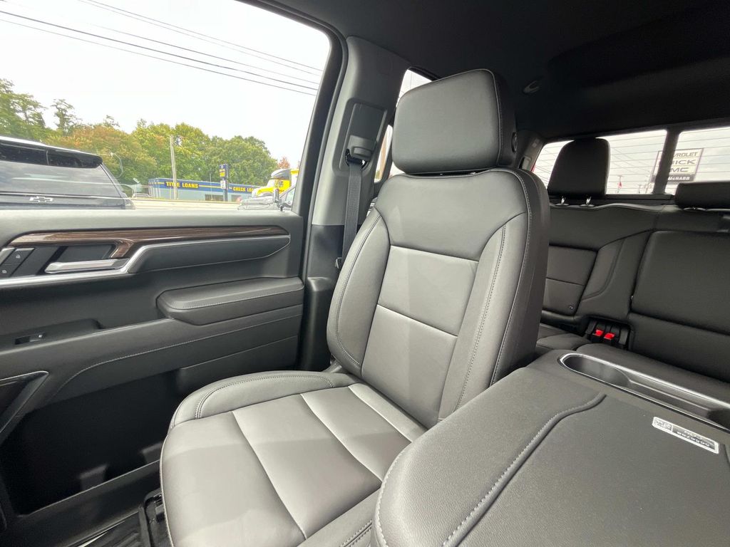 2026 Chevrolet Silverado 1500 RST photo 26