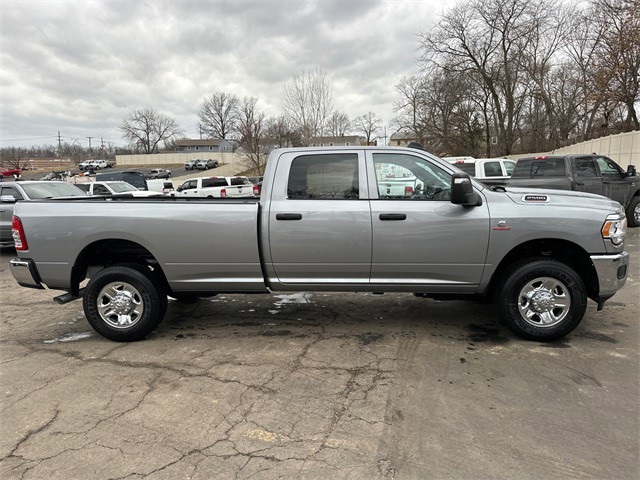 2024 Ram 2500 Tradesman photo 4