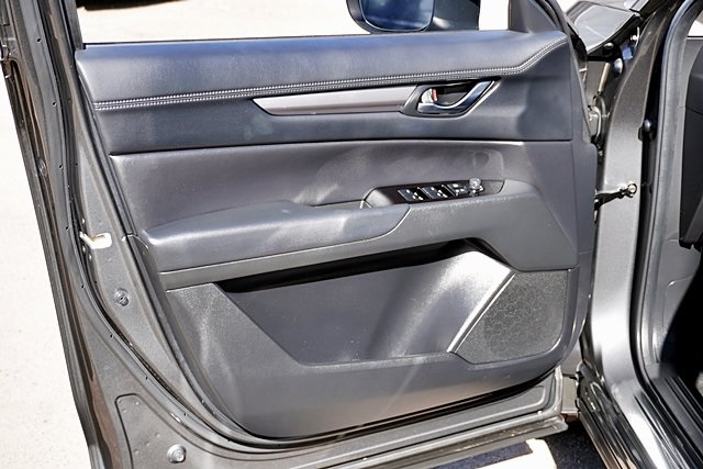2021 Mazda CX-5 Touring photo 21