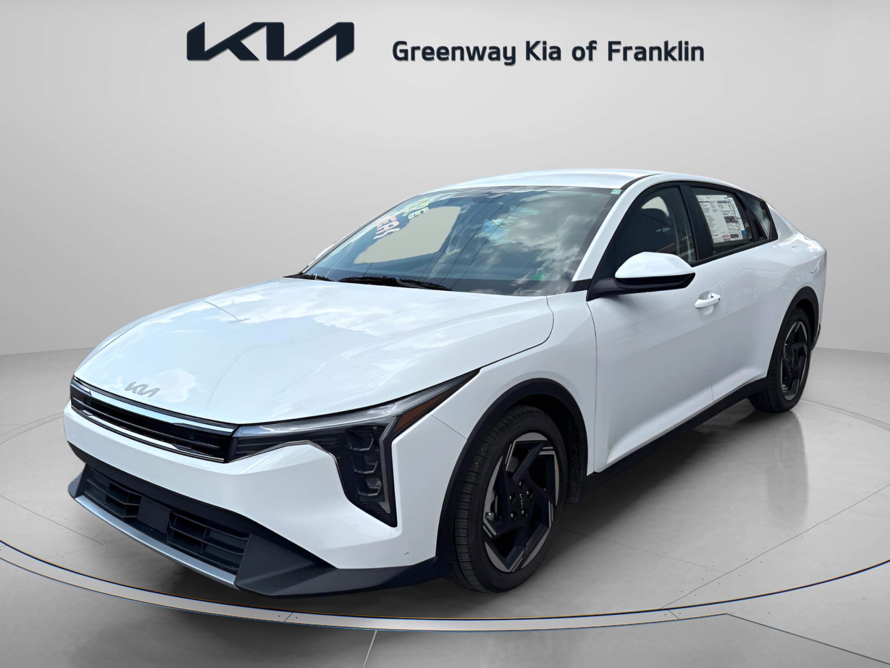 2025 Kia K4 EX photo 2