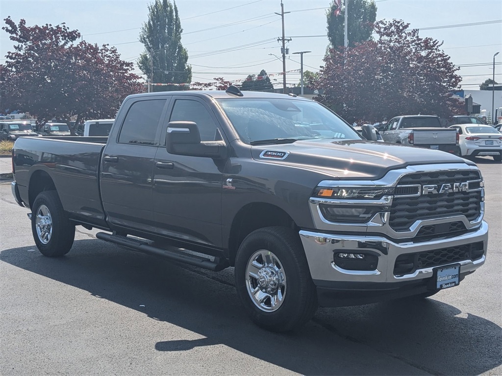 2025 Ram 3500 Tradesman photo 8